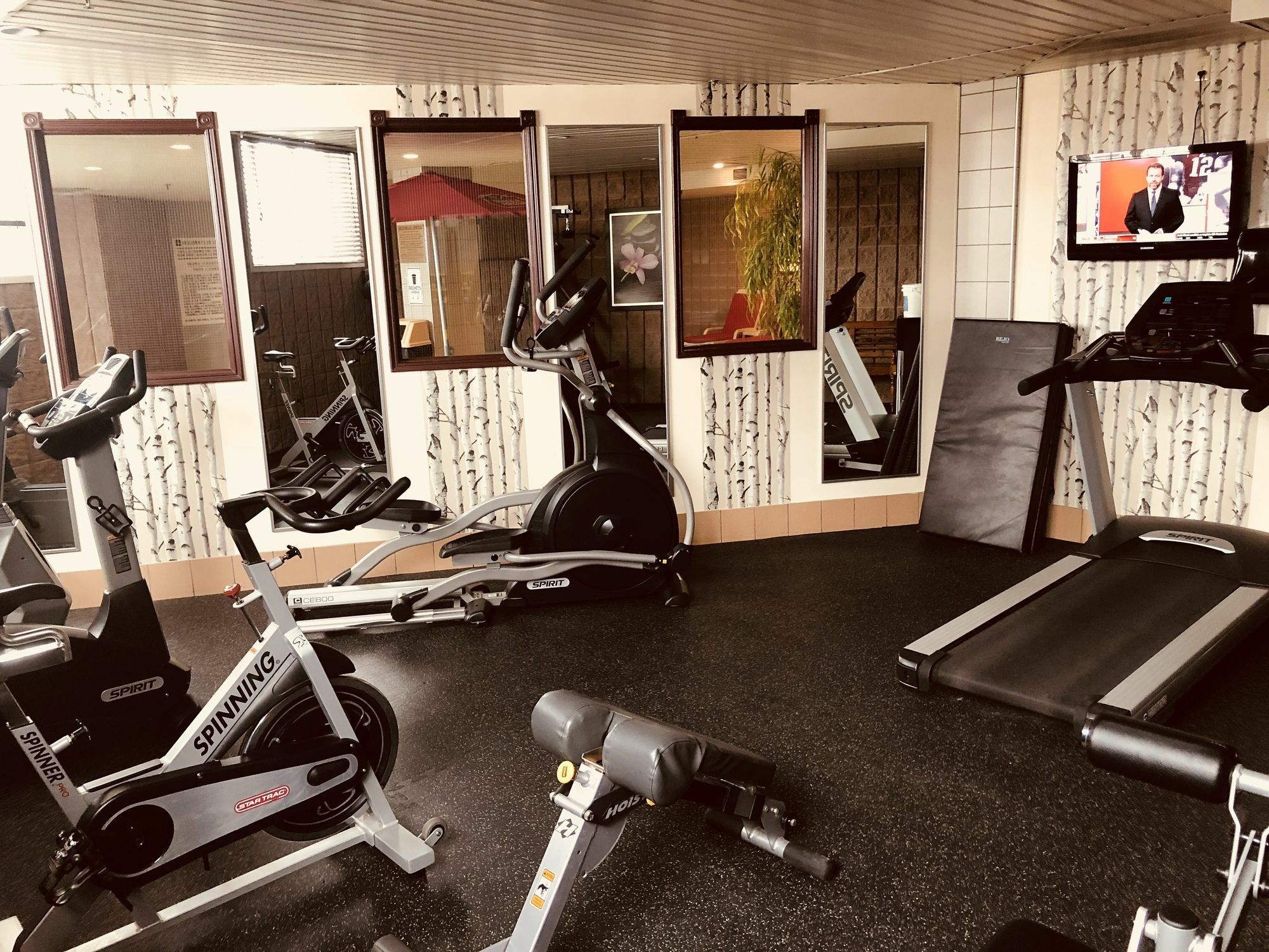 华美达广场酒店及赌场 加蒂诺 外观 照片